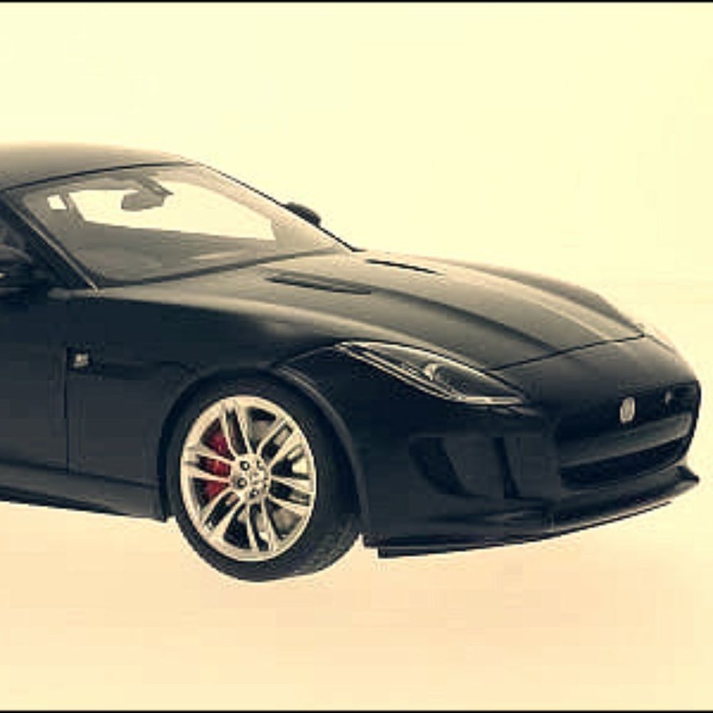 Jaguar F-Type R Coupe Model Car 1:18